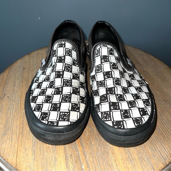 Vans Skateboard Shoes - Picture 2 of 7